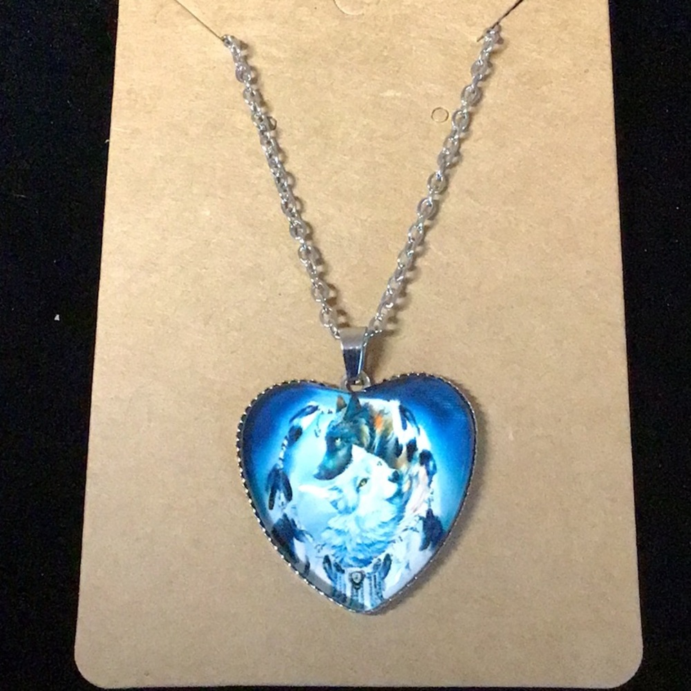 Wolf Heart Shaped Dome Necklace New